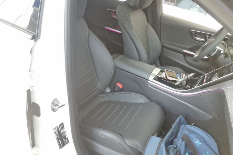 Used Mercedes-Benz C-Class 2023 Restyled C 260 L Night Edition Sports Version Right Front Seat
