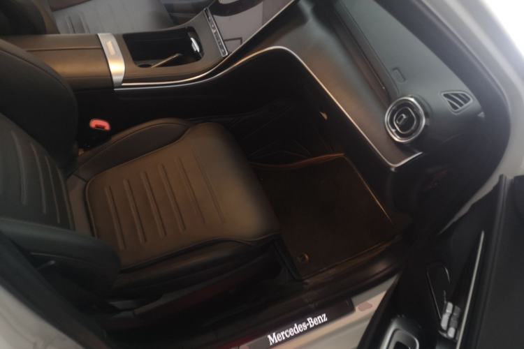 Used Mercedes-Benz C-Class 2023 Restyled C 260 L Sport Edition Right Front Seat