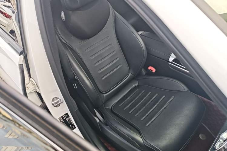 Used Mercedes-Benz C-Class 2023 C 200 L Sport Edition Right Front Seat