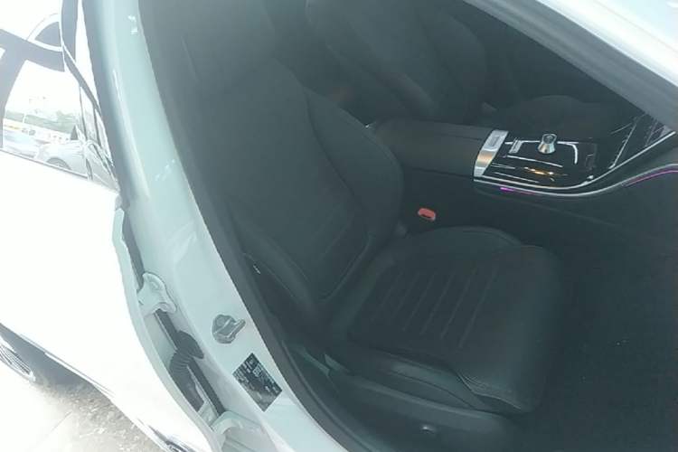 Used Mercedes-Benz C-Class 2023 Restyled C 260 L Sport Edition Right Front Seat