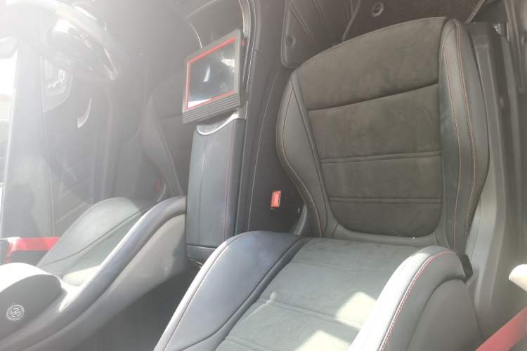Used Mercedes-Benz C-Class 2023 C 260 Coupe Right Front Seat