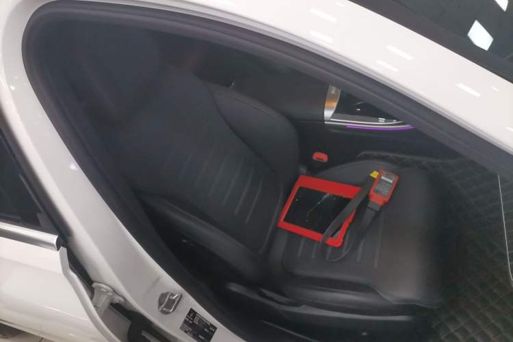 Used Mercedes-Benz C-Class 2023 C 260 L Sport Edition Right Front Seat