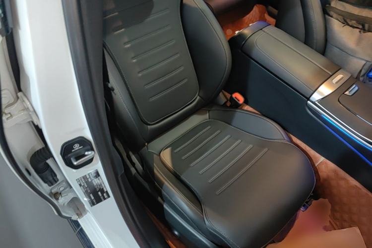 Used Mercedes-Benz C-Class 2023 Second Facelift C 260 L Sport Edition Right Front Seat