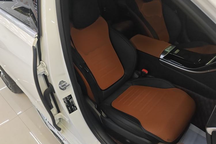 Used Mercedes-Benz C-Class 2023 Second Facelift C 260 L Sport Edition Right Front Seat