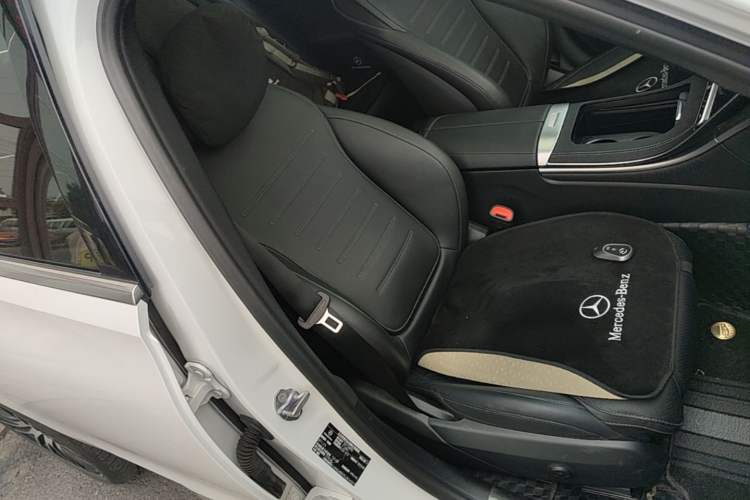 Used Mercedes-Benz C-Class 2023 Revised C 200 L Sport Edition Right Front Seat