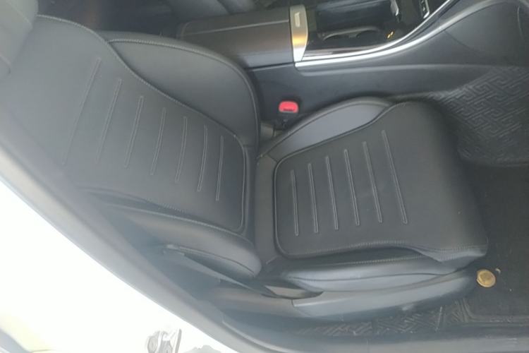 Used Mercedes-Benz C-Class 2023 Revised C 200 L Sport Edition Right Front Seat