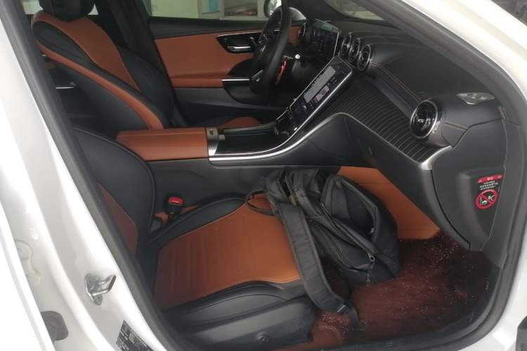 Used Mercedes-Benz C-Class 2023 Revised C 200 L Sport Edition Right Front Seat