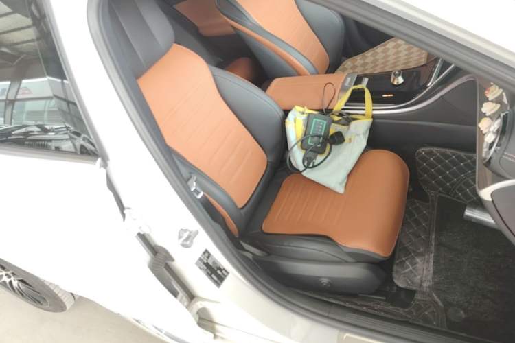 Used Mercedes-Benz C-Class 2023 C 260 L Sport Edition Right Front Seat