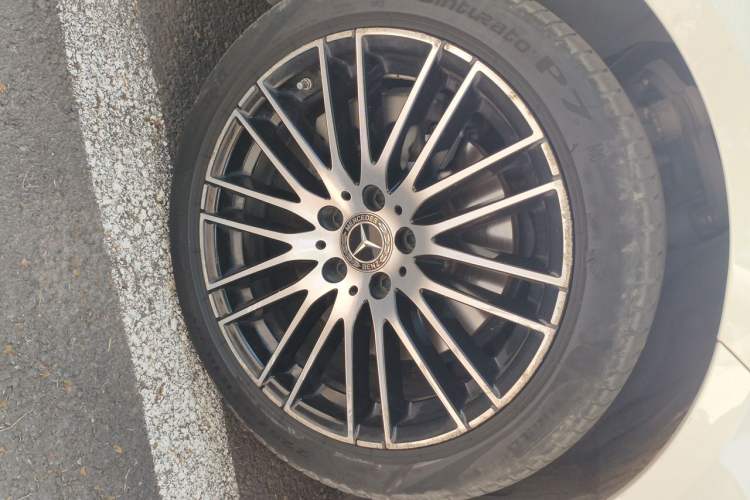 Used Mercedes-Benz C-Class 2023 C 260 L Sport Edition Right Front Wheel Hub