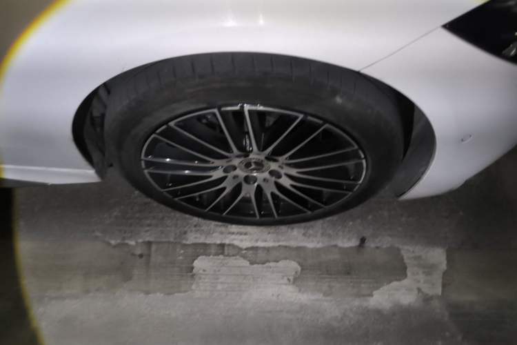 Used Mercedes-Benz C-Class 2023 C 200 L Sport Edition Right Front Wheel Hub