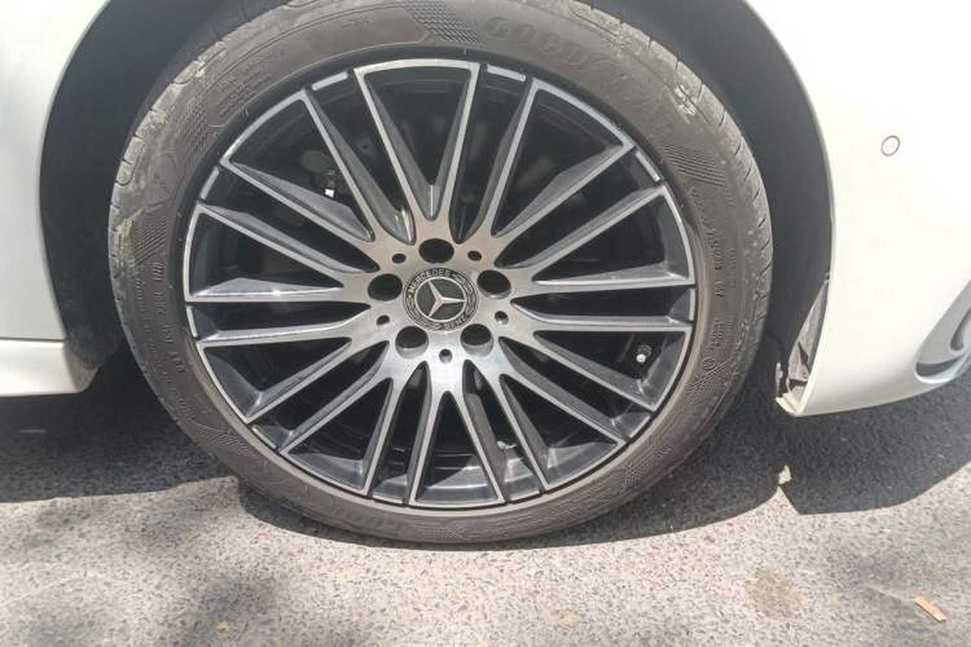 Used Mercedes-Benz C-Class 2023 C 260 L Sport Edition Right Front Wheel Hub