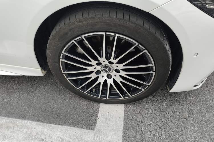 Used Mercedes-Benz C-Class 2023 C 260 L Sport Edition Right Front Wheel Hub