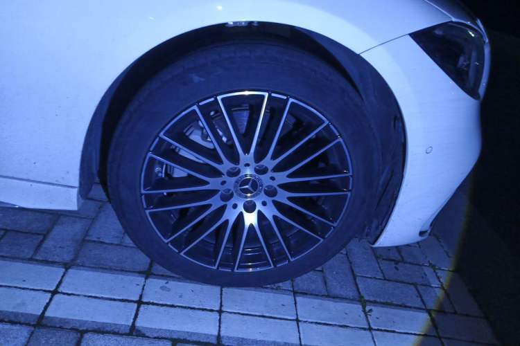 Used Mercedes-Benz C-Class 2023 C 260 L Sport Edition Right Front Wheel Hub