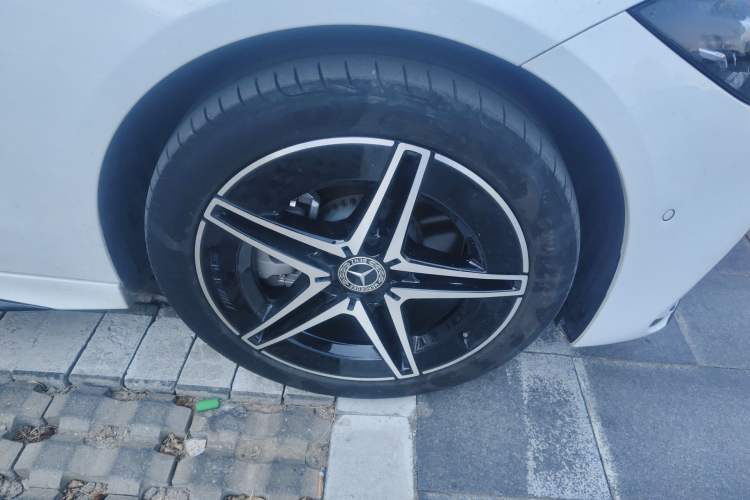 Used Mercedes-Benz C-Class 2023 Restyled C 260 L Night Edition Sports Version Right Front Wheel Hub
