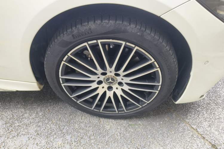 Used Mercedes-Benz C-Class 2023 Facelift C 260 L Right Front Wheel Hub