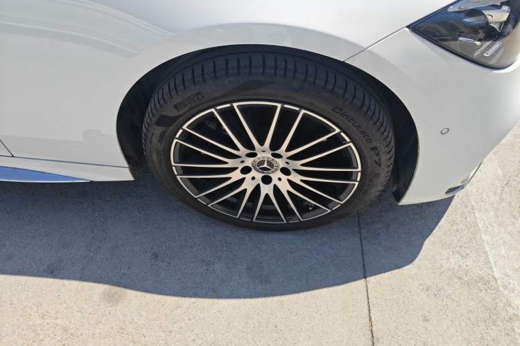 Used Mercedes-Benz C-Class 2023 C 260 L Sport Edition Right Front Wheel Hub