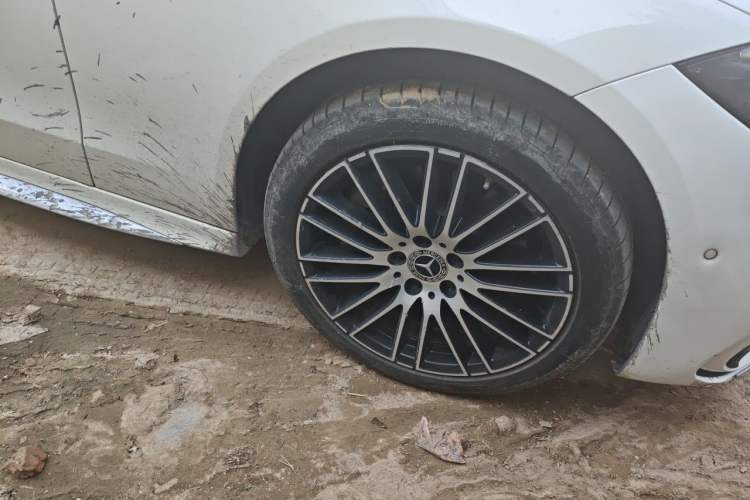 Used Mercedes-Benz C-Class 2023 C 260 L Sport Edition Right Front Wheel Hub