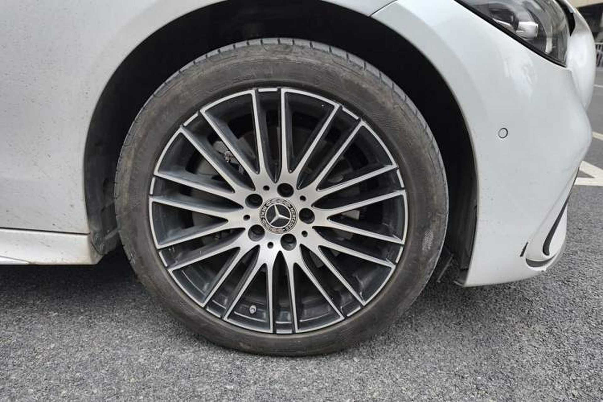 Used Mercedes-Benz C-Class 2023 Second Facelift C 260 L Sport Edition Right Front Wheel Hub