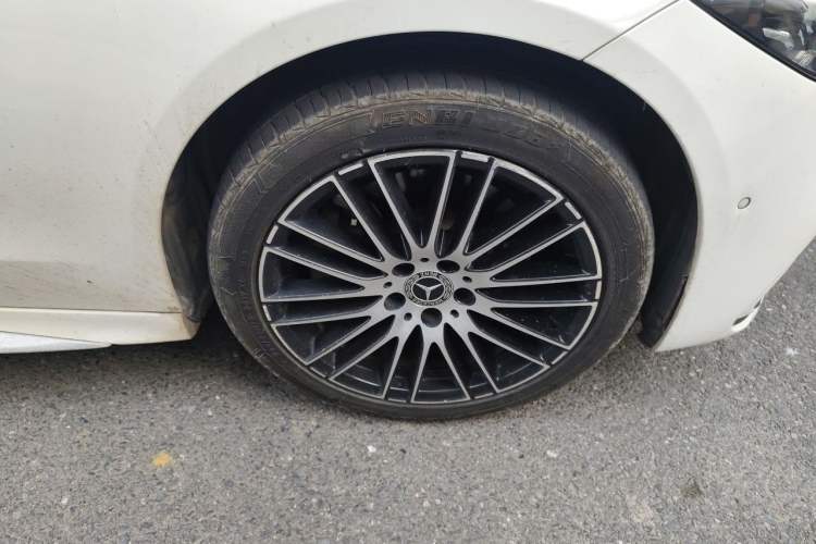 Used Mercedes-Benz C-Class 2023 C 260 L Sport Edition Right Front Wheel Hub