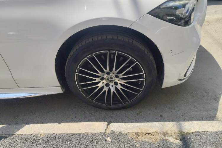 Used Mercedes-Benz C-Class 2023 Facelift C 260 L Right Front Wheel Hub