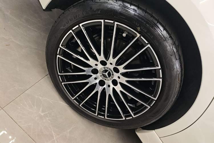 Used Mercedes-Benz C-Class 2023 C 260 L Sport Edition Right Rear Wheel Hub