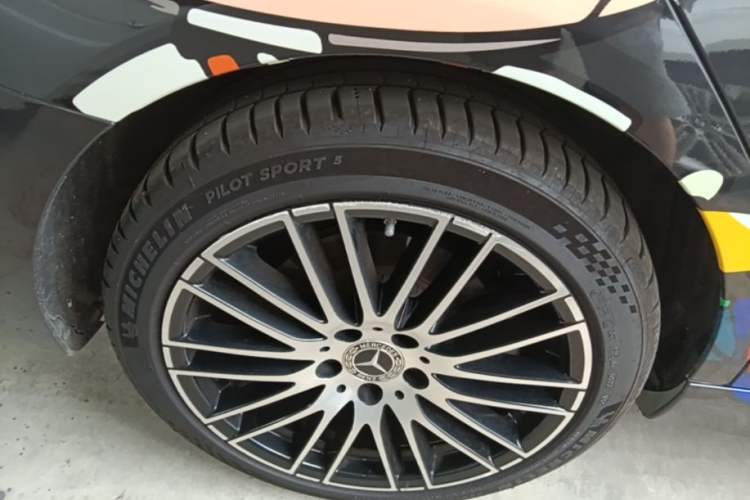 Used Mercedes-Benz C-Class 2023 Second Facelift C 260 L Sport Edition Right Rear Wheel Hub