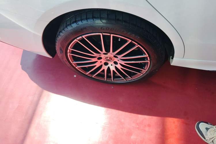 Used Mercedes-Benz C-Class 2023 Second Facelift C 260 L Sport Edition Right Rear Wheel Hub