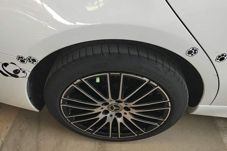 Used Mercedes-Benz C-Class 2023 Restyled C 260 L Sport Edition Right Rear Wheel Hub