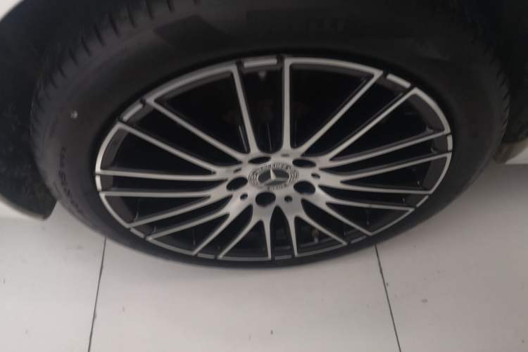 Used Mercedes-Benz C-Class 2023 Restyled C 260 L Sport Edition Right Rear Wheel Hub