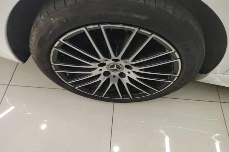 Used Mercedes-Benz C-Class 2023 Second Facelift C 260 L Sport Edition Right Rear Wheel Hub