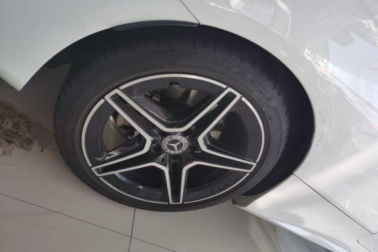 Used Mercedes-Benz C-Class 2023 C 260 Coupe Right Rear Wheel Hub