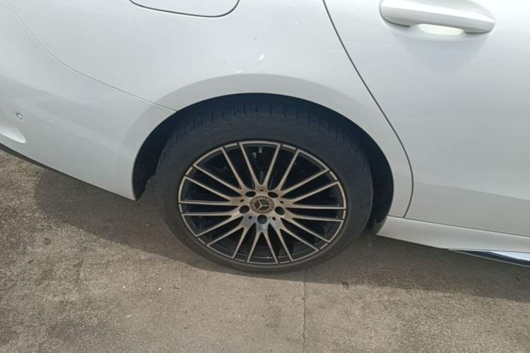 Used Mercedes-Benz C-Class 2023 Second Facelift C 260 L Sport Edition Right Rear Wheel Hub