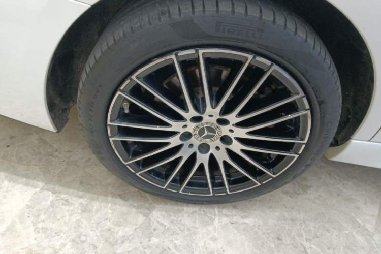 Used Mercedes-Benz C-Class 2023 Restyled C 260 L Sport Edition Right Rear Wheel Hub