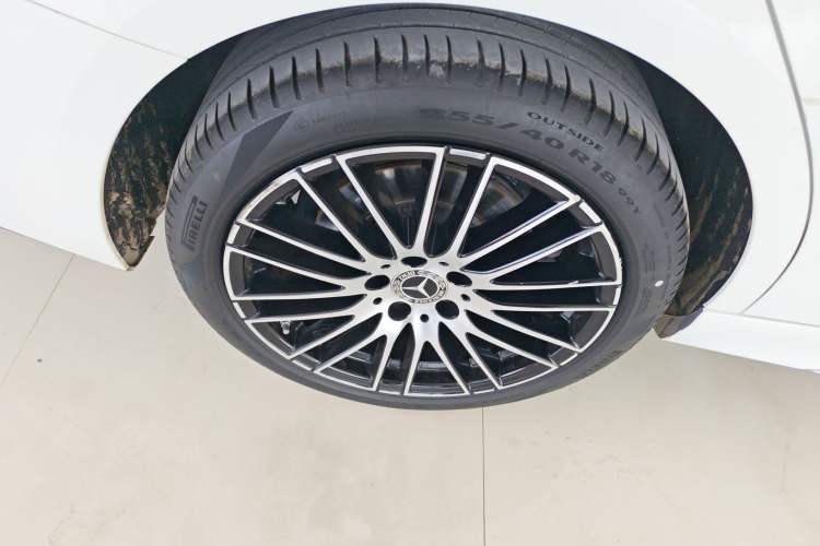 Used Mercedes-Benz C-Class 2023 Restyled C 260 L Sport Edition Right Rear Wheel Hub