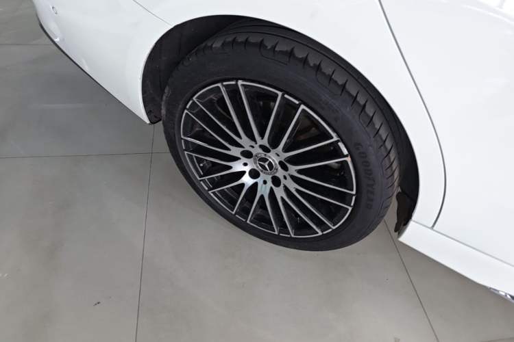 Used Mercedes-Benz C-Class 2023 Second Facelift C 260 L Sport Edition Right Rear Wheel Hub