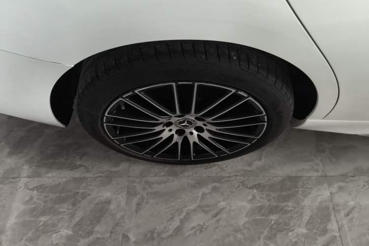 Used Mercedes-Benz C-Class 2023 C 260 L Sport Edition Right Rear Wheel Hub