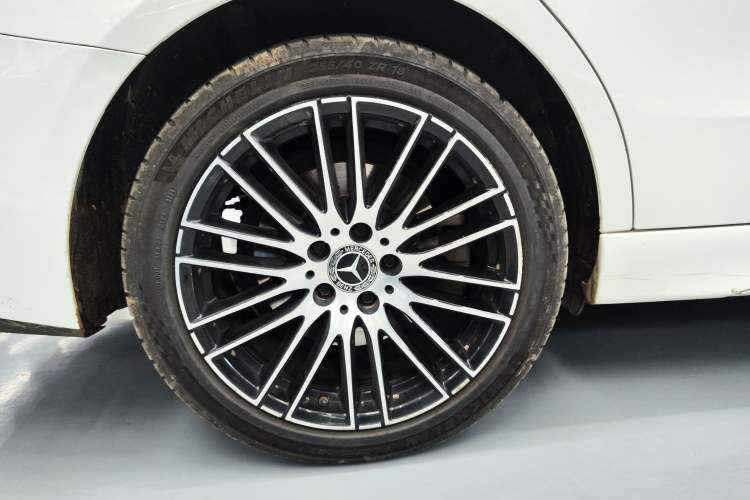Used Mercedes-Benz C-Class 2023 C 260 L Sport Edition Right Rear Wheel Hub