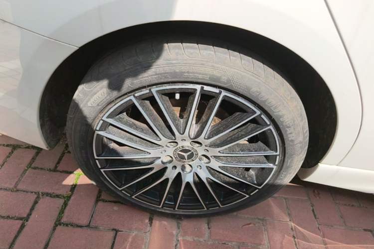 Used Mercedes-Benz C-Class 2023 Second Facelift C 260 L Sport Edition Right Rear Wheel Hub