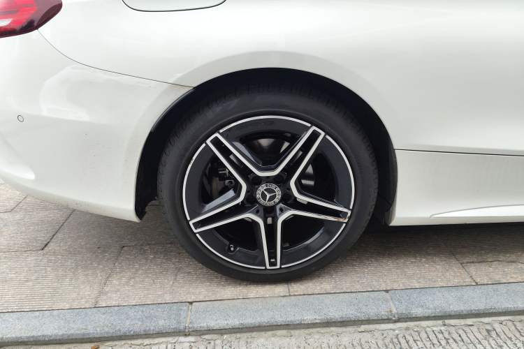 Used Mercedes-Benz C-Class 2023 C 260 Coupe Right Rear Wheel Hub
