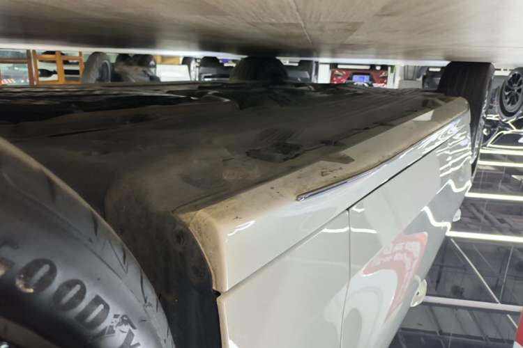 Used Mercedes-Benz C-Class 2023 Second Facelift C 260 L Sport Edition Right Side Sill