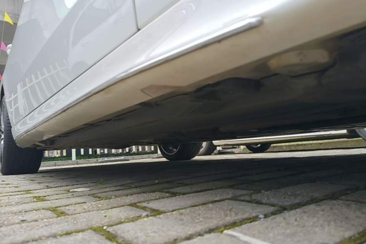 Used Mercedes-Benz C-Class 2023 C 200 L Sport Edition Right Side Sill