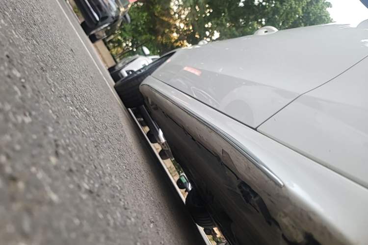 Used Mercedes-Benz C-Class 2023 Restyled C 260 L Sport Edition Right Side Sill