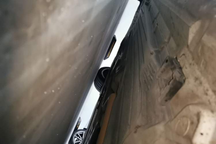 Used Mercedes-Benz C-Class 2023 C 260 L Sport Edition Right Side Sill