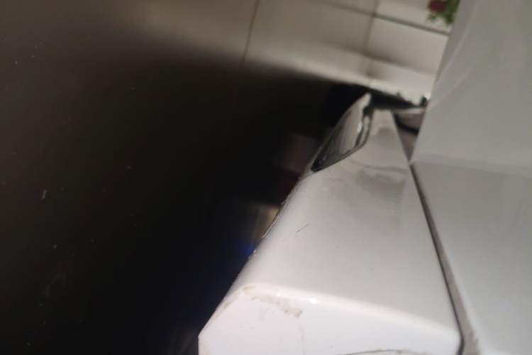 Used Mercedes-Benz C-Class 2023 C 260 L Bright Night Sports Edition Right Side Sill