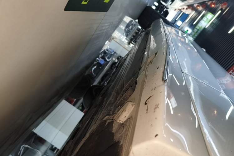 Used Mercedes-Benz C-Class 2023 C 260 L Sport Edition Right Side Sill