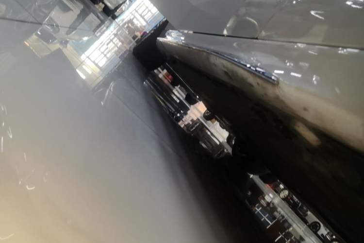 Used Mercedes-Benz C-Class 2023 Revised C 200 L Sport Edition Right Side Sill