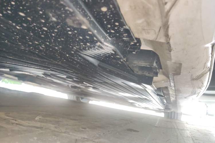 Used Mercedes-Benz C-Class 2023 C 260 L Sport Edition Right Side Sill