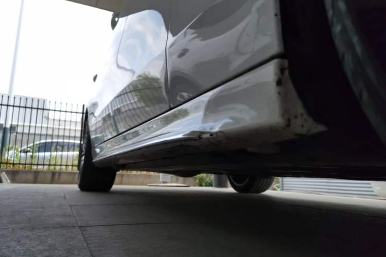 Used Mercedes-Benz C-Class 2023 C 260 L Sport Edition Right Side Sill