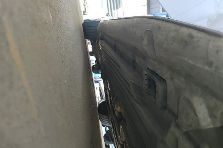 Used Mercedes-Benz C-Class 2023 Restyled C 260 L Sport Edition Right Side Sill
