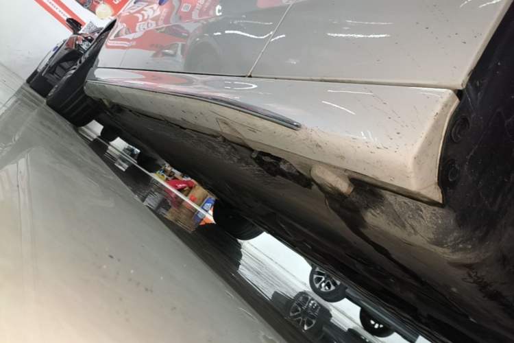 Used Mercedes-Benz C-Class 2023 C 260 L Sport Edition Right Side Sill